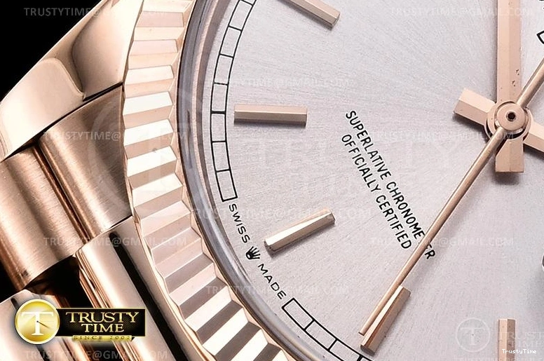 0427 RDD0219E – DayDate 36mm RelaxedFit 695